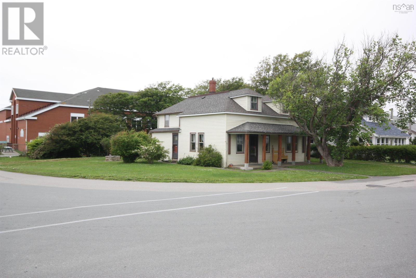 31 Hall Street Property Photo 1