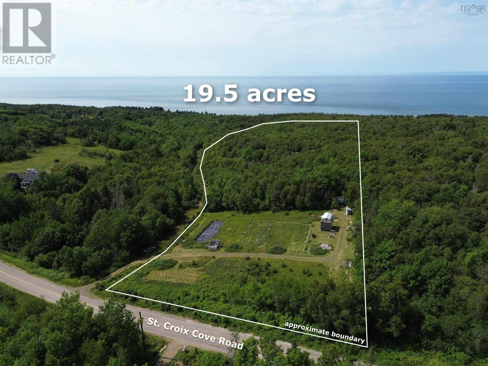 8387 St Croix Cove Road Property Photo 1