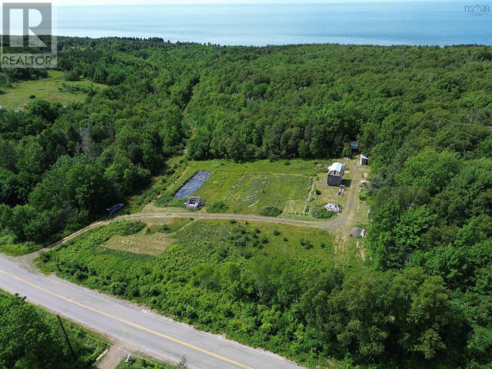 8387 St Croix Cove Road Property Photo 2