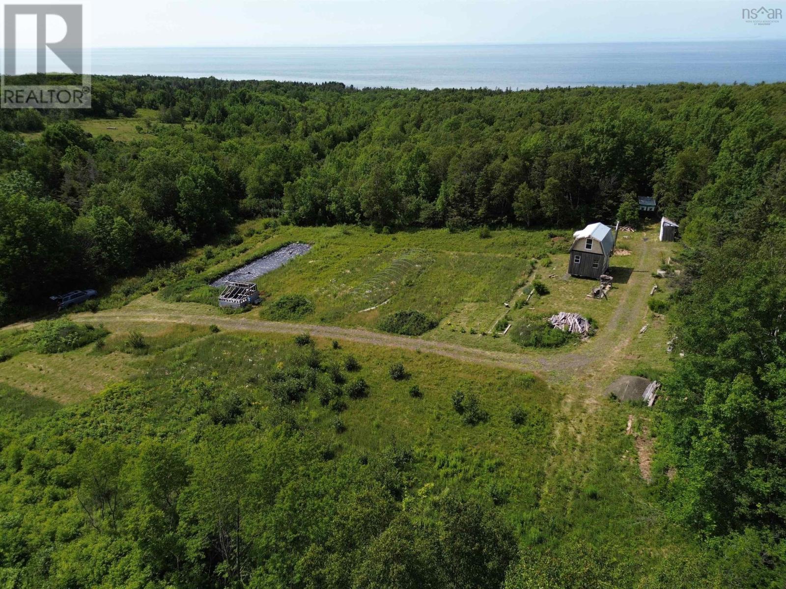 8387 St Croix Cove Road Property Photo 3