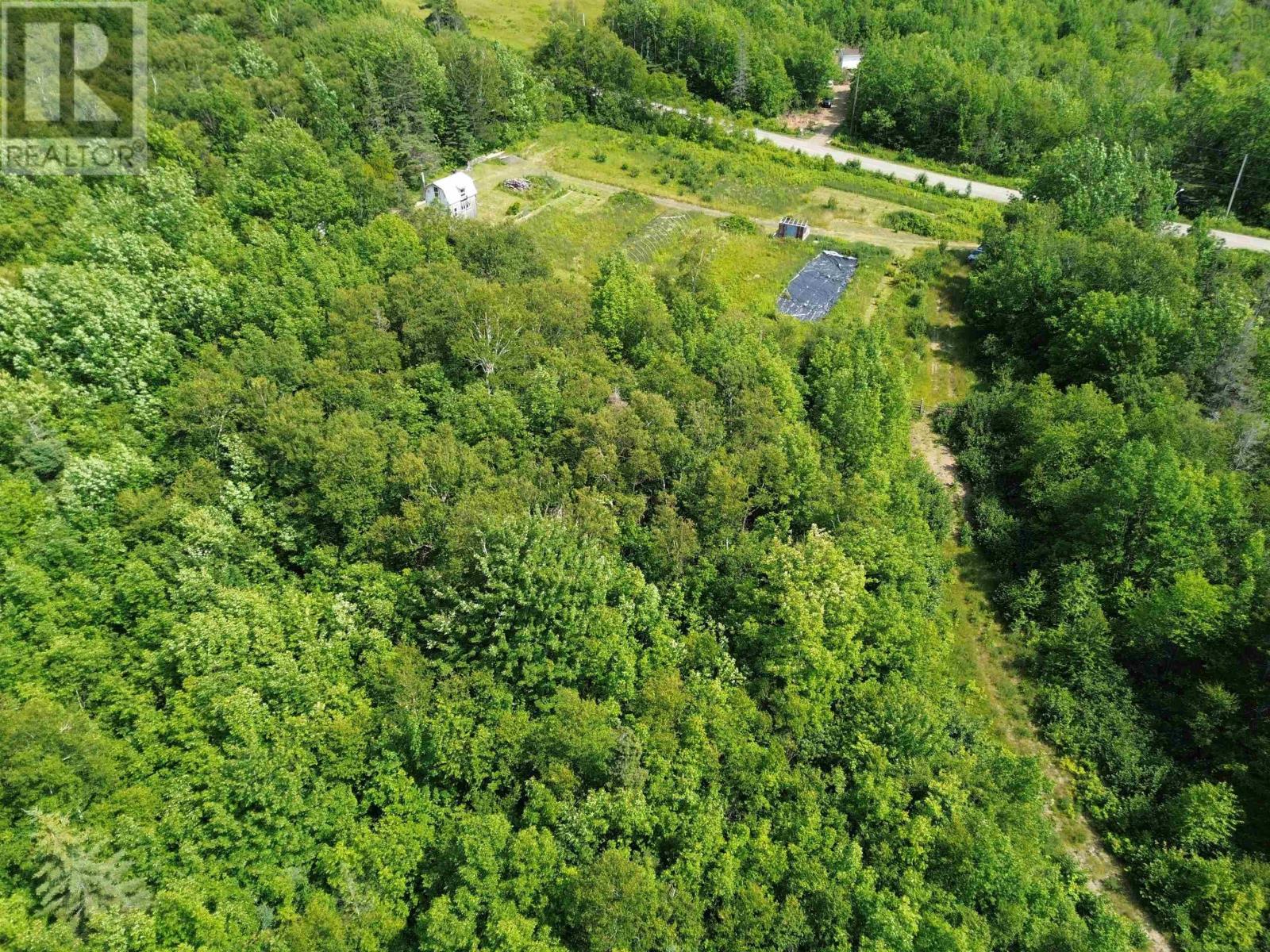 8387 St Croix Cove Road Property Photo 7