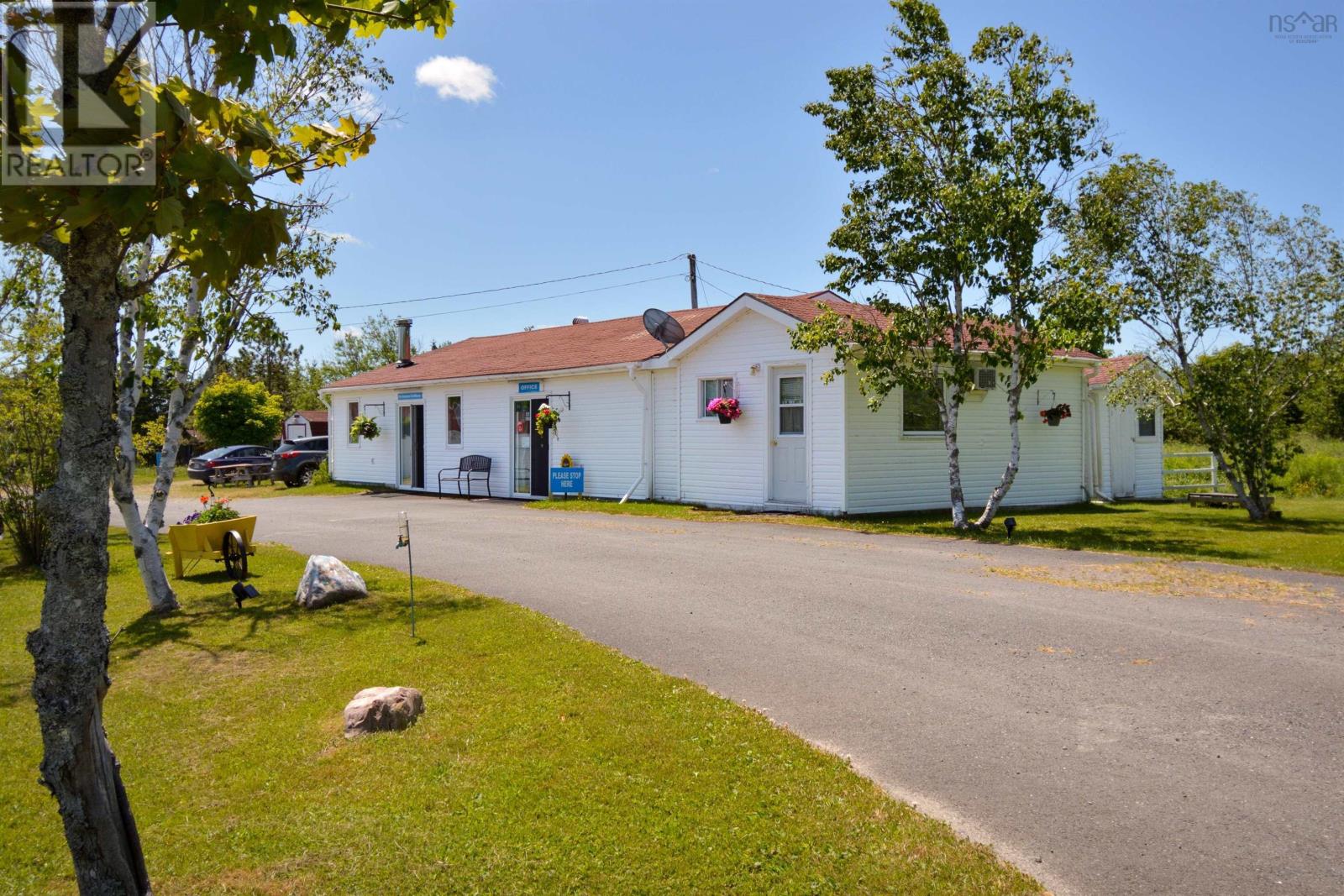 8885 Highway 105, Baddeck Inlet Property Photo 11