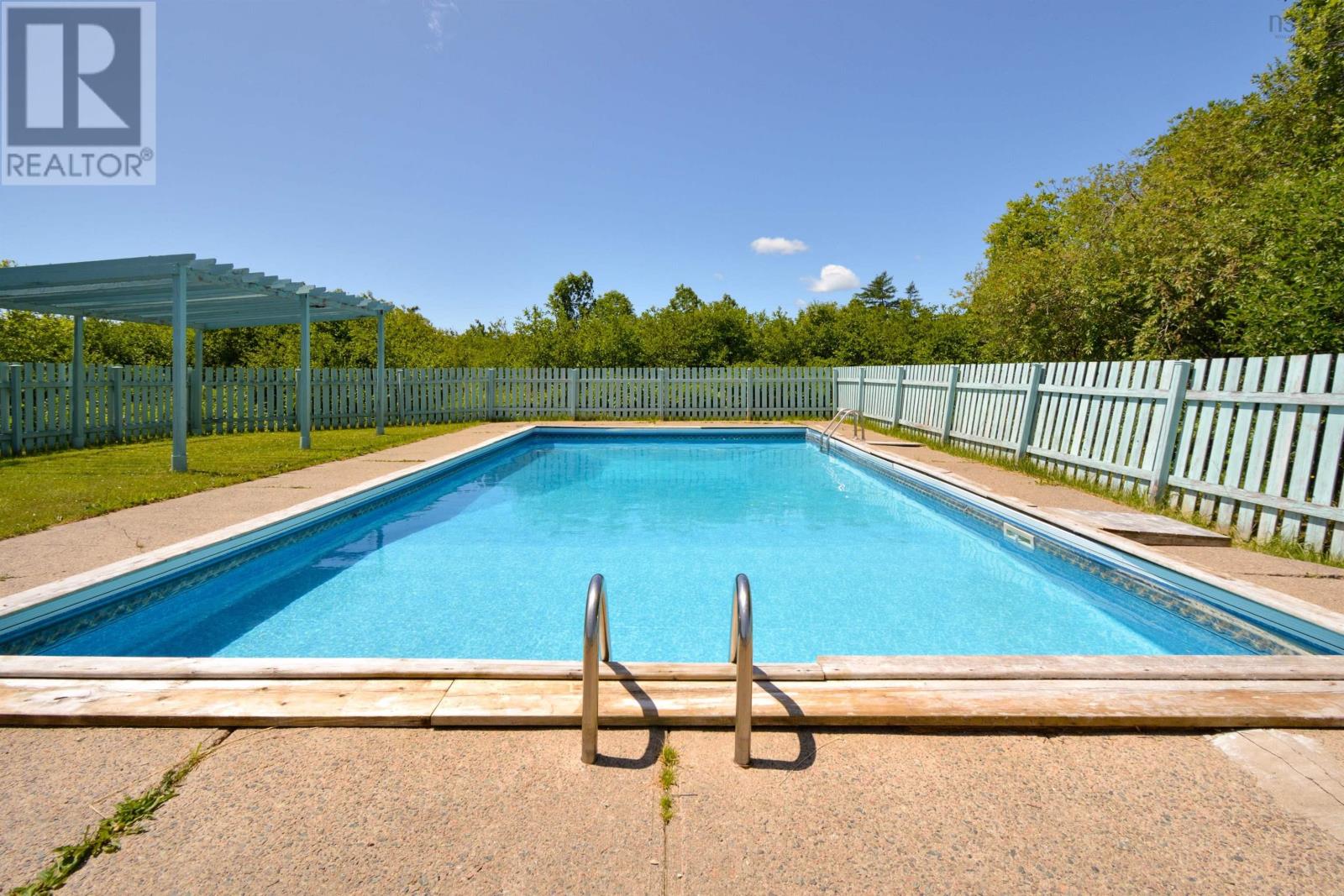 8885 Highway 105, Baddeck Inlet Property Photo 15