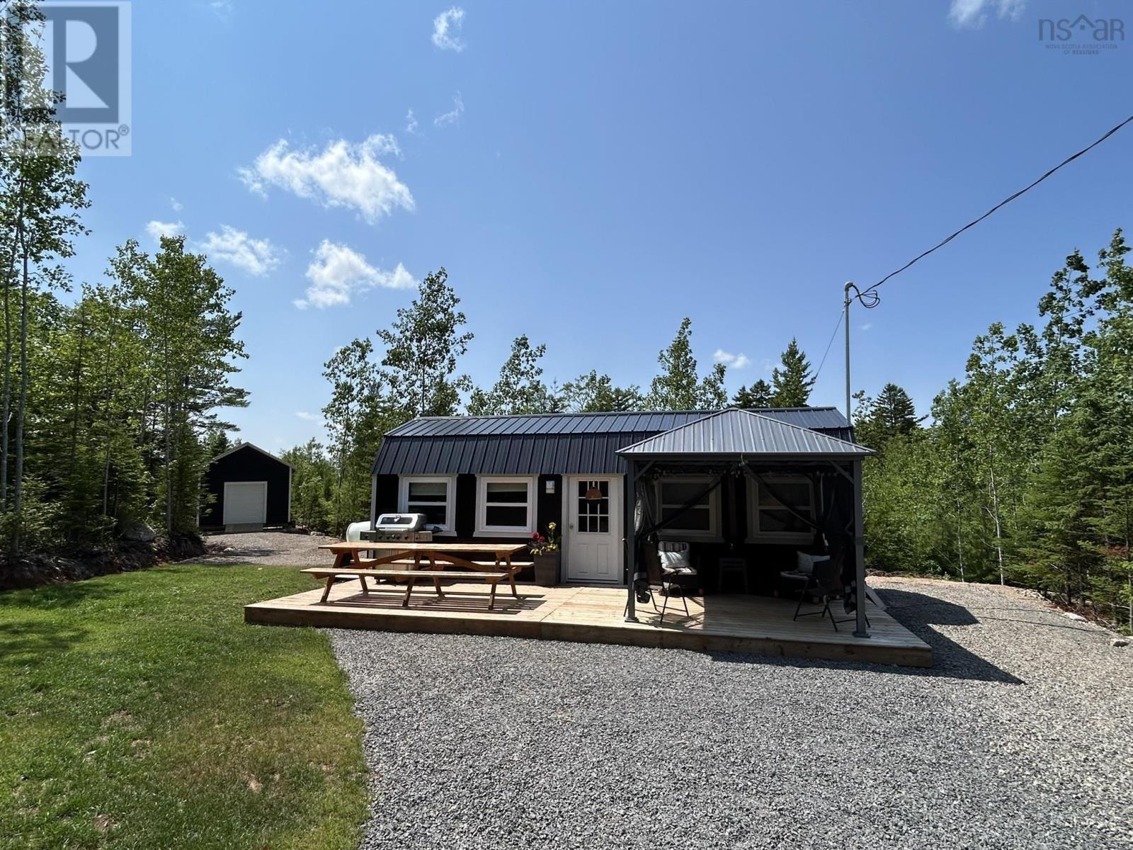 28 Blue Lane Property Photo 2