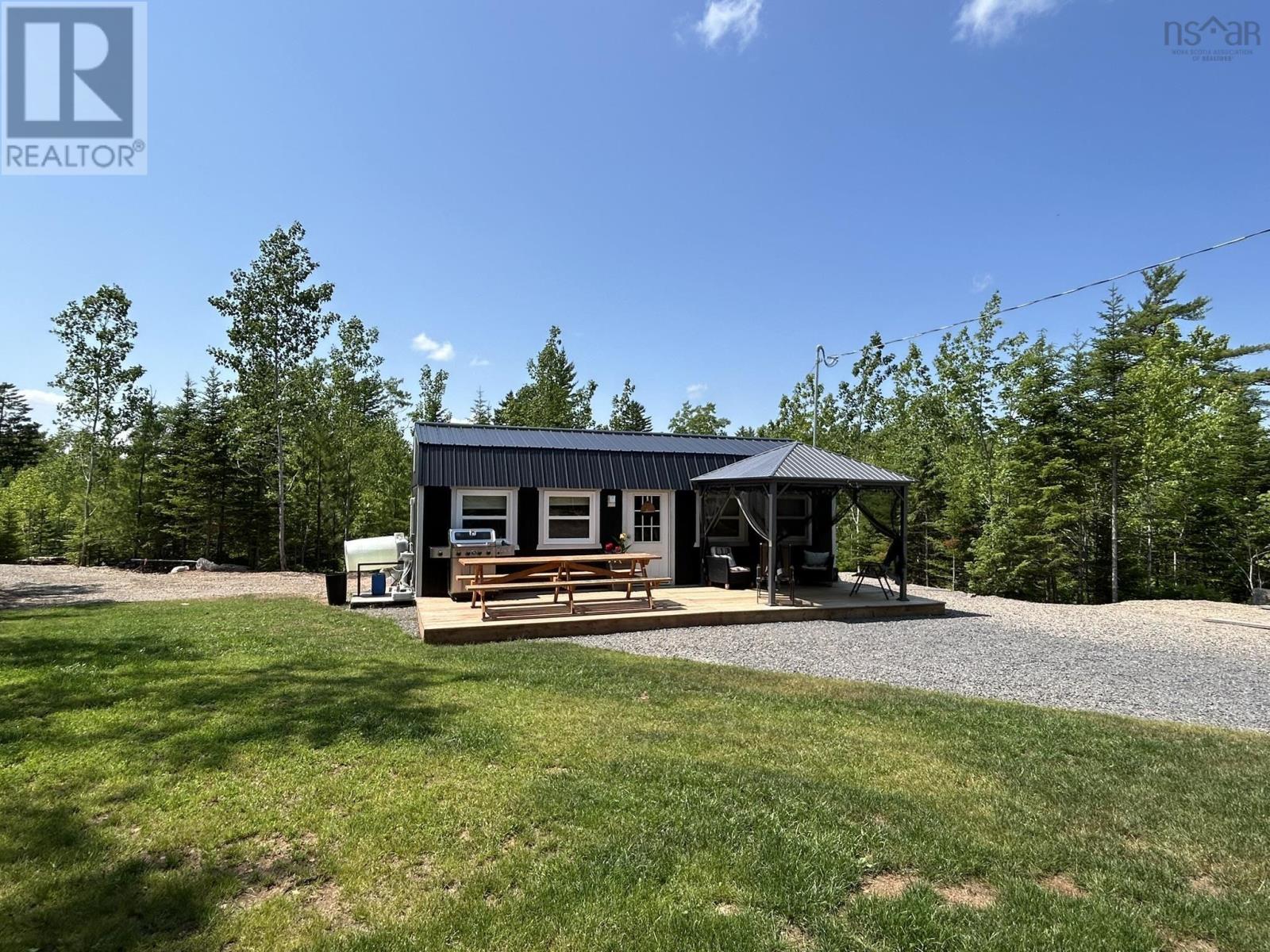 28 Blue Lane Property Photo 3