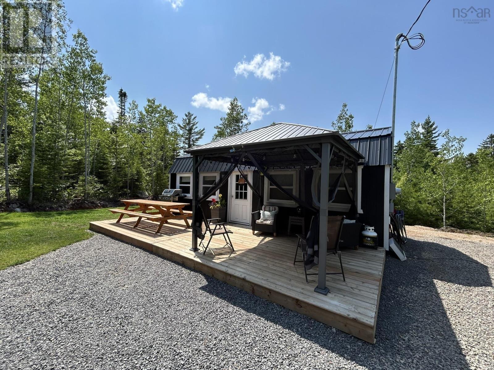 28 Blue Lane Property Photo 5