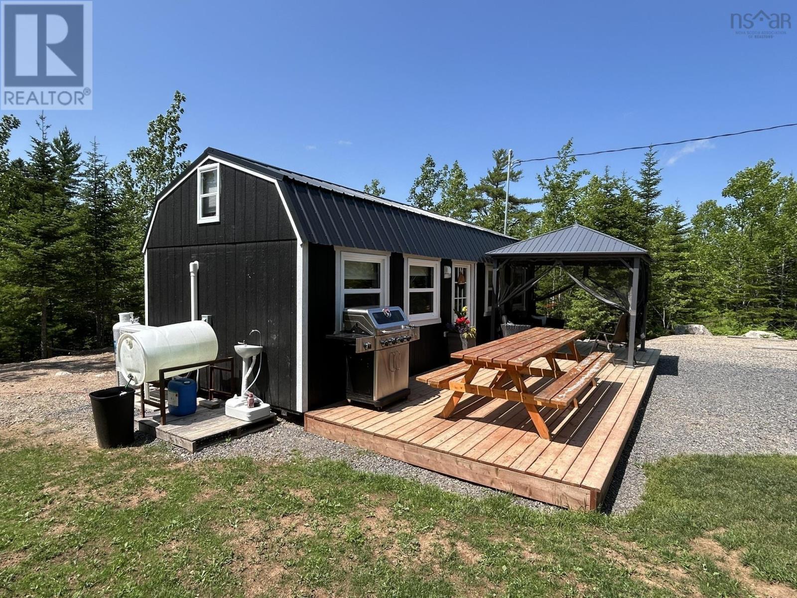 28 Blue Lane Property Photo 11