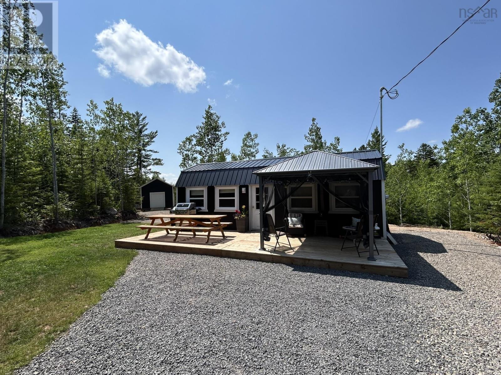 28 Blue Lane Property Photo 14