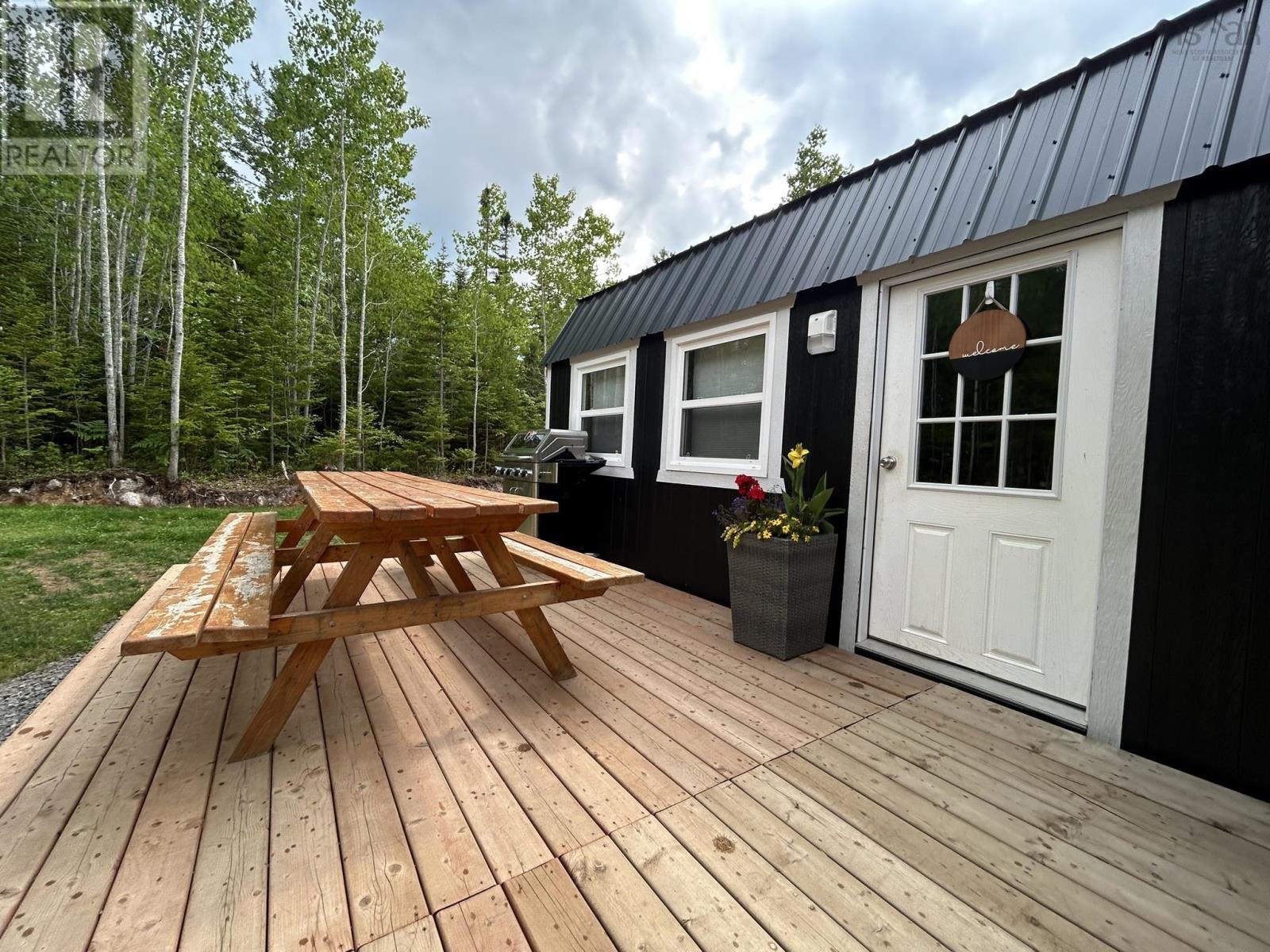 28 Blue Lane Property Photo 16