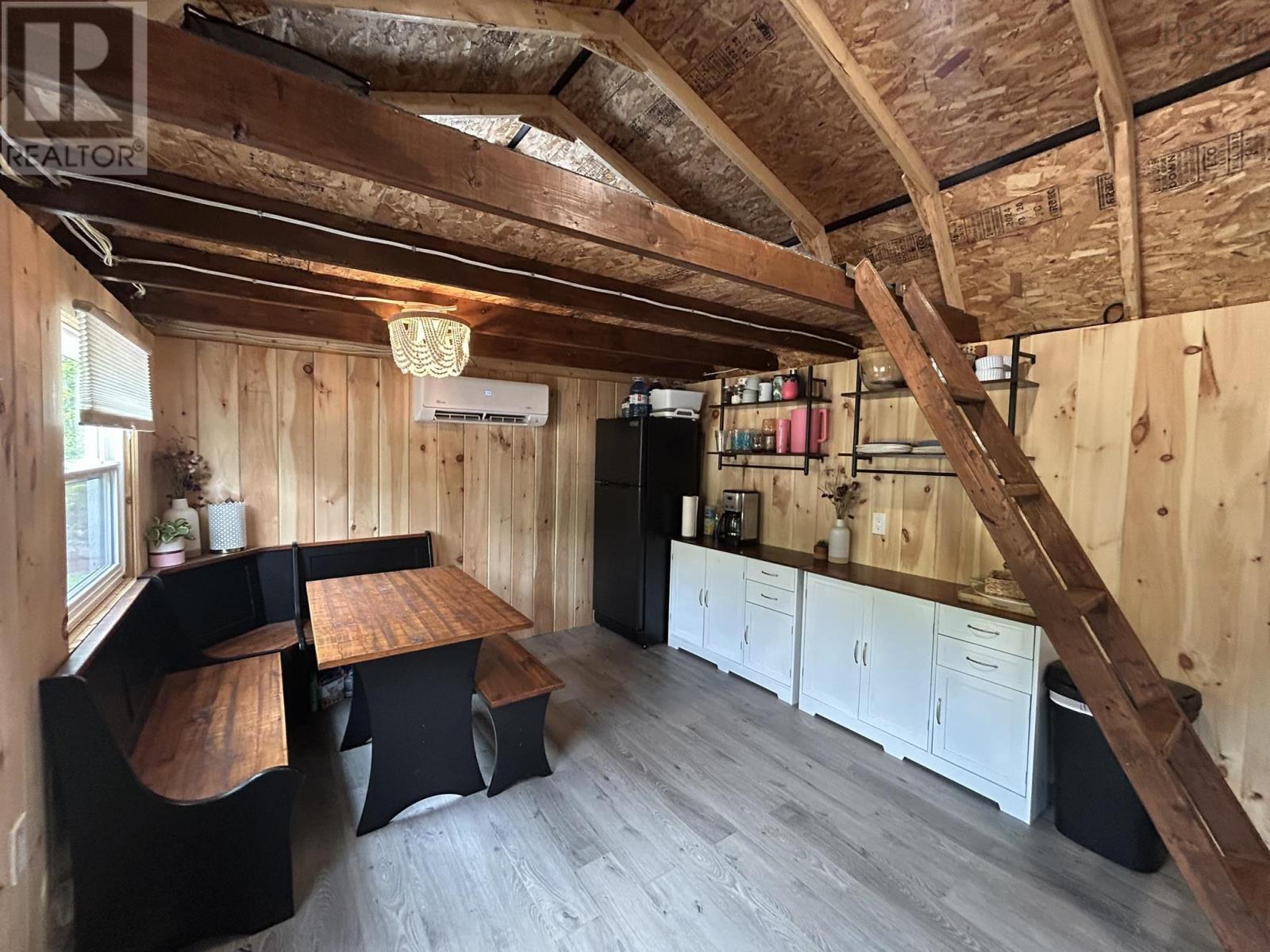 28 Blue Lane Property Photo 18