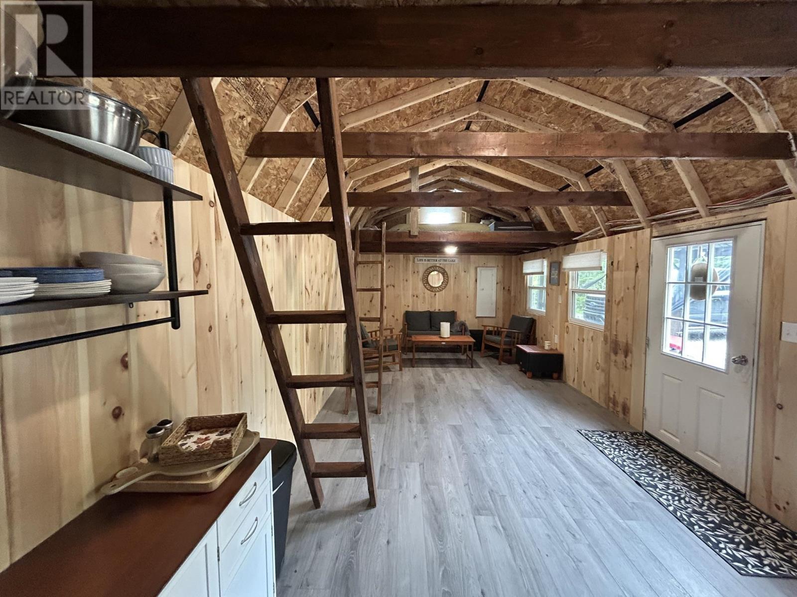 28 Blue Lane Property Photo 22