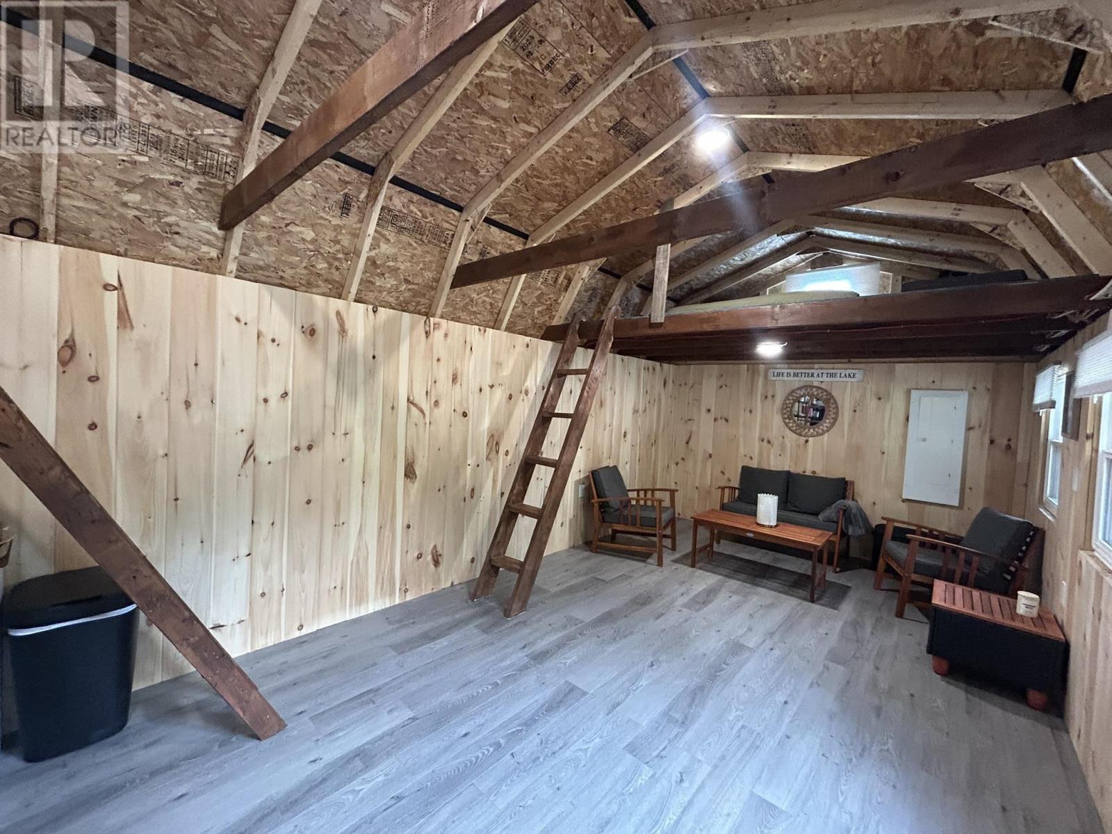 28 Blue Lane Property Photo 23