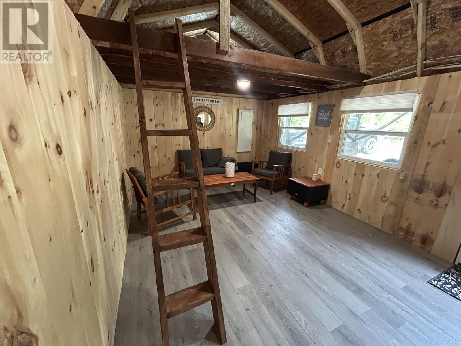 28 Blue Lane Property Photo 27