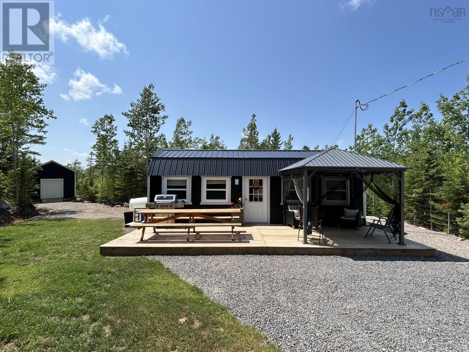 28 Blue Lane Property Photo 34