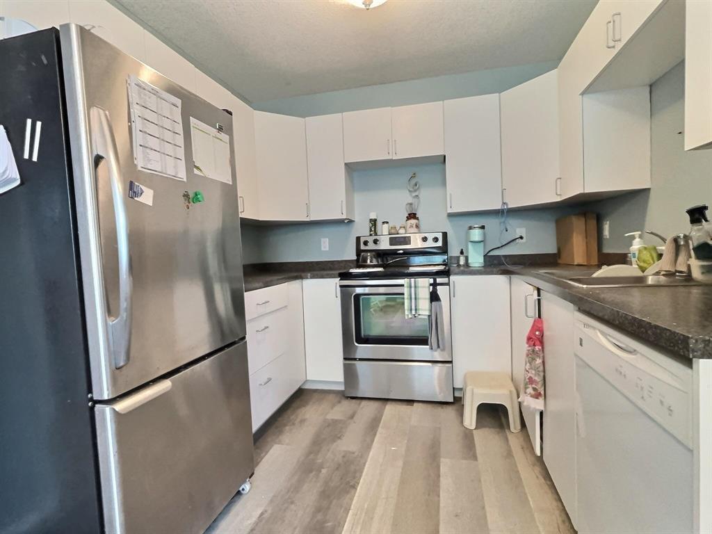 370 Nelson Street Property Photo 9