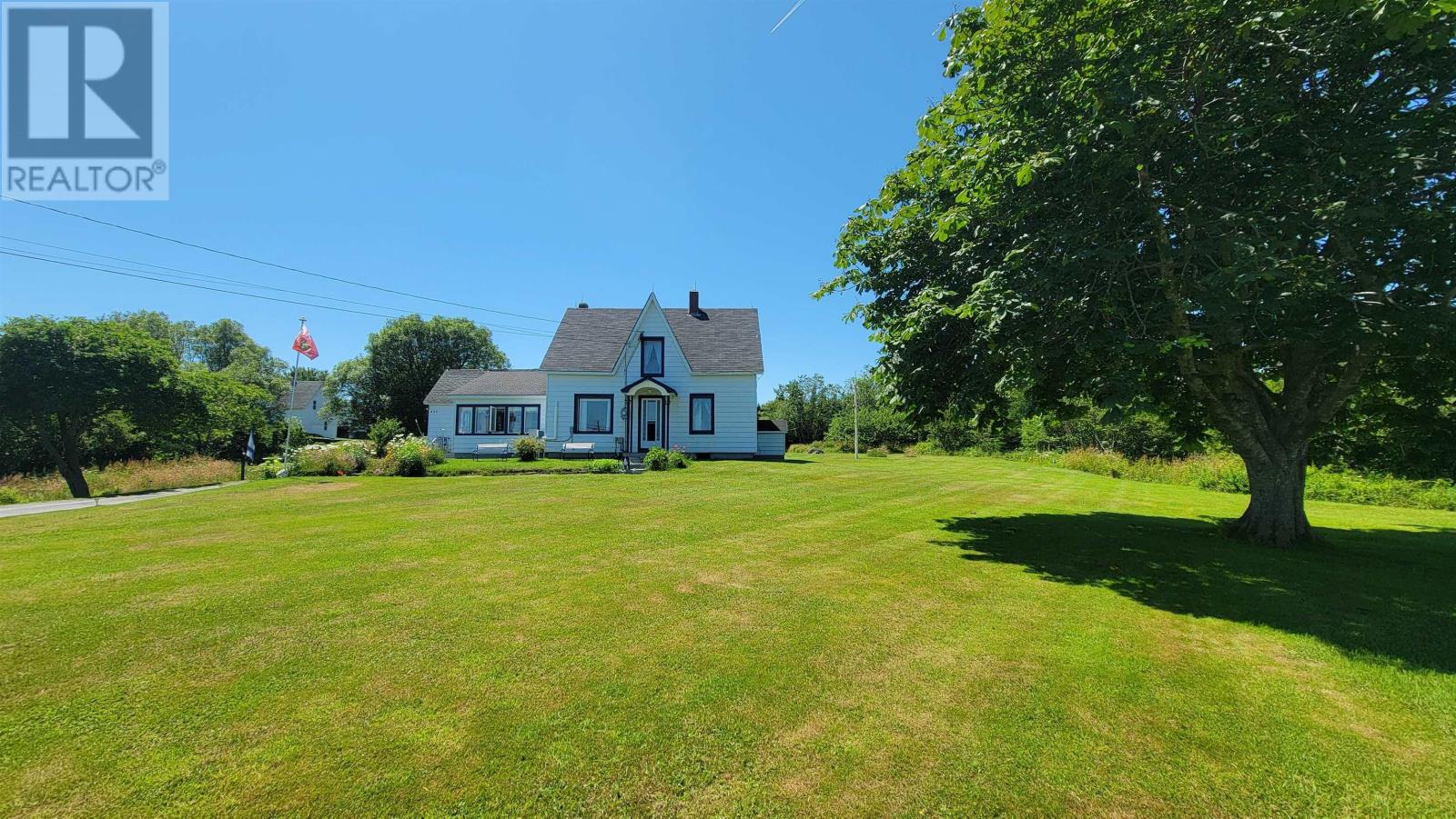 486 335 Highway Property Photo 10