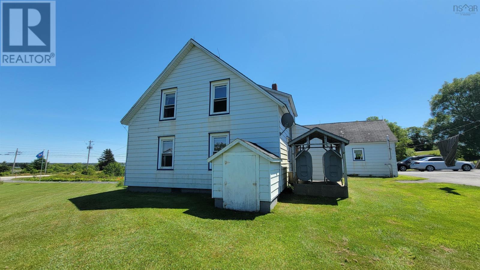486 335 Highway Property Photo 12