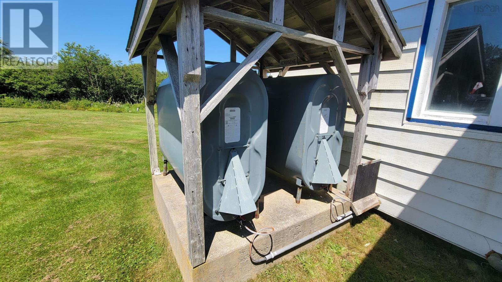 486 335 Highway Property Photo 13