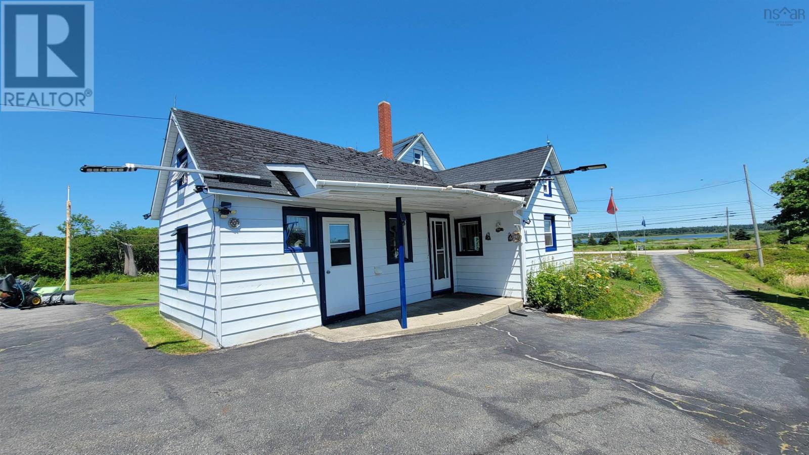 486 335 Highway Property Photo 15