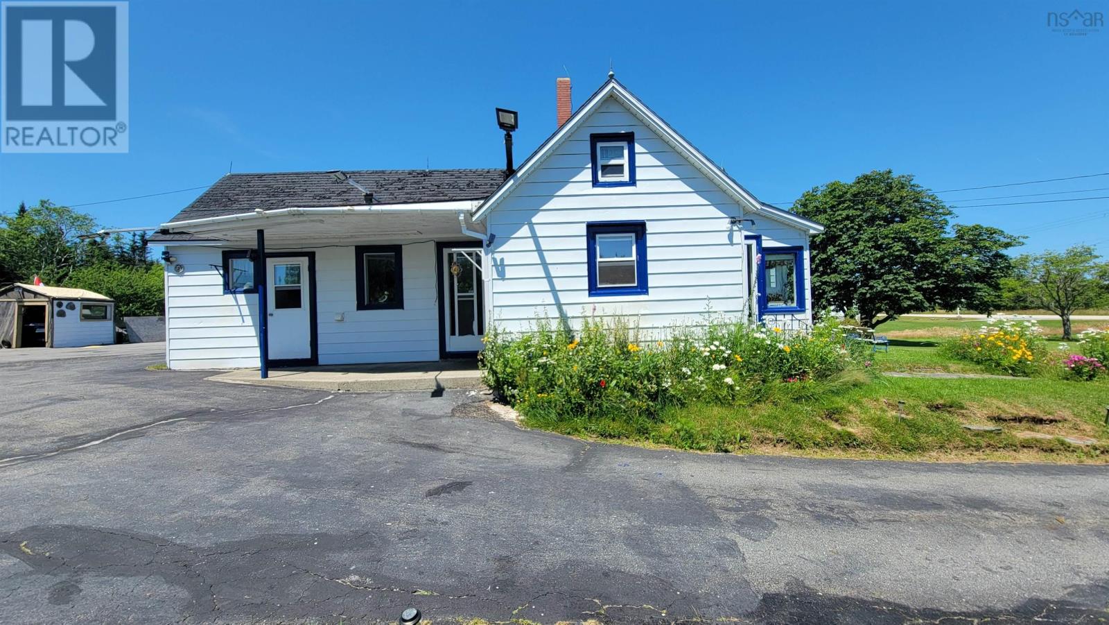 486 335 Highway Property Photo 16