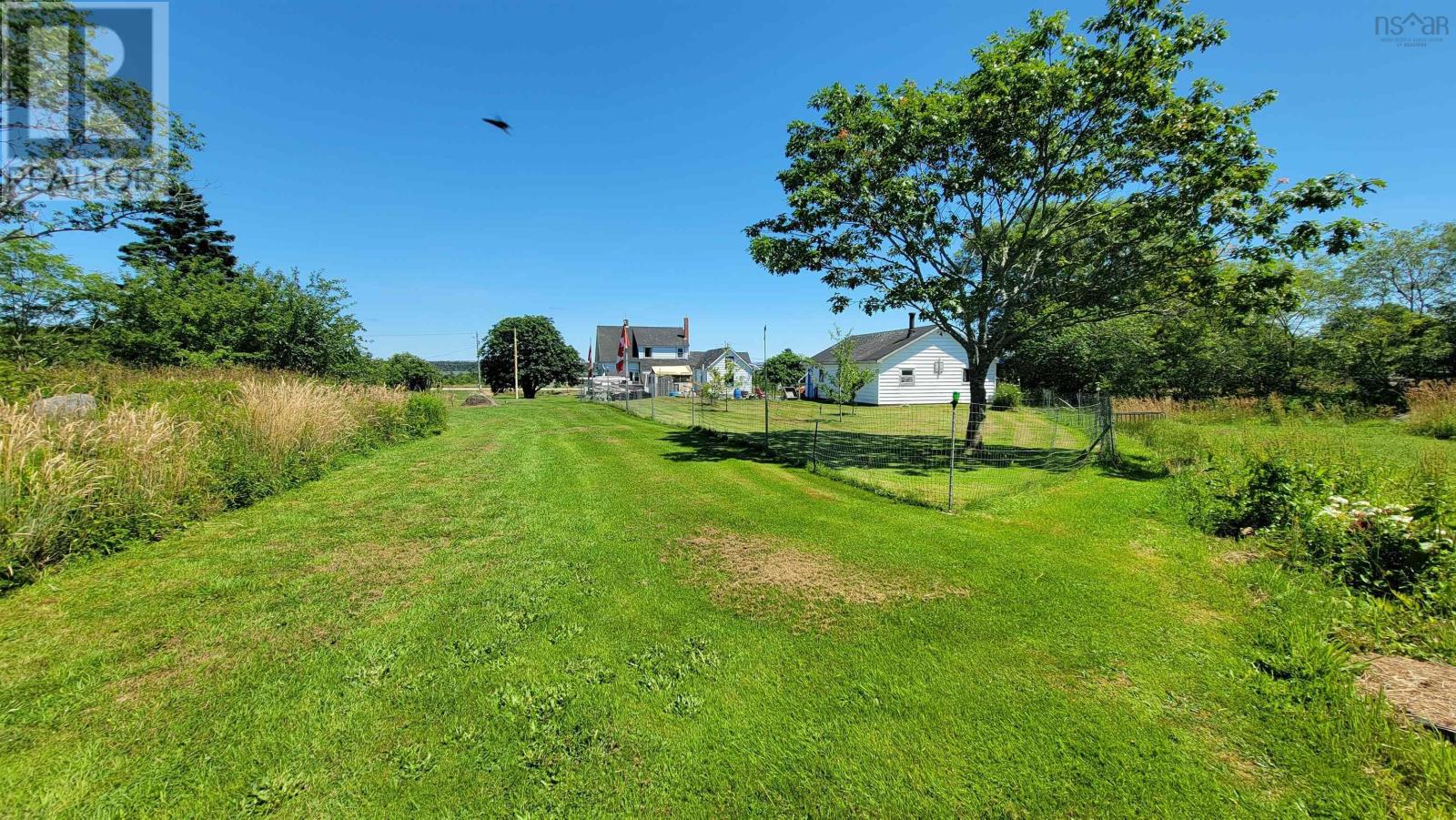 486 335 Highway Property Photo 20