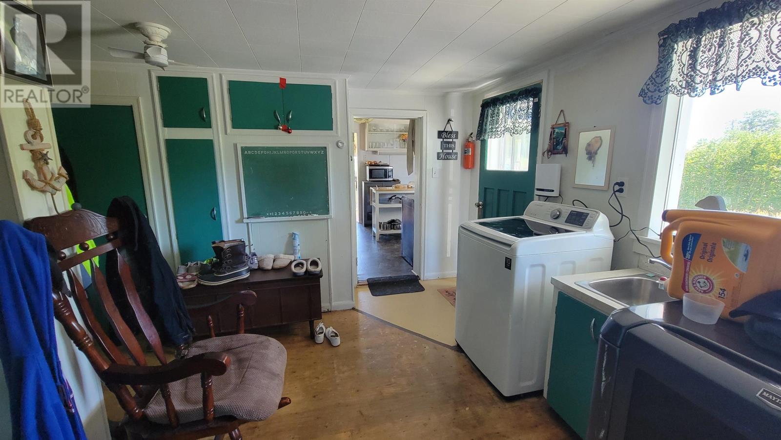 486 335 Highway Property Photo 26