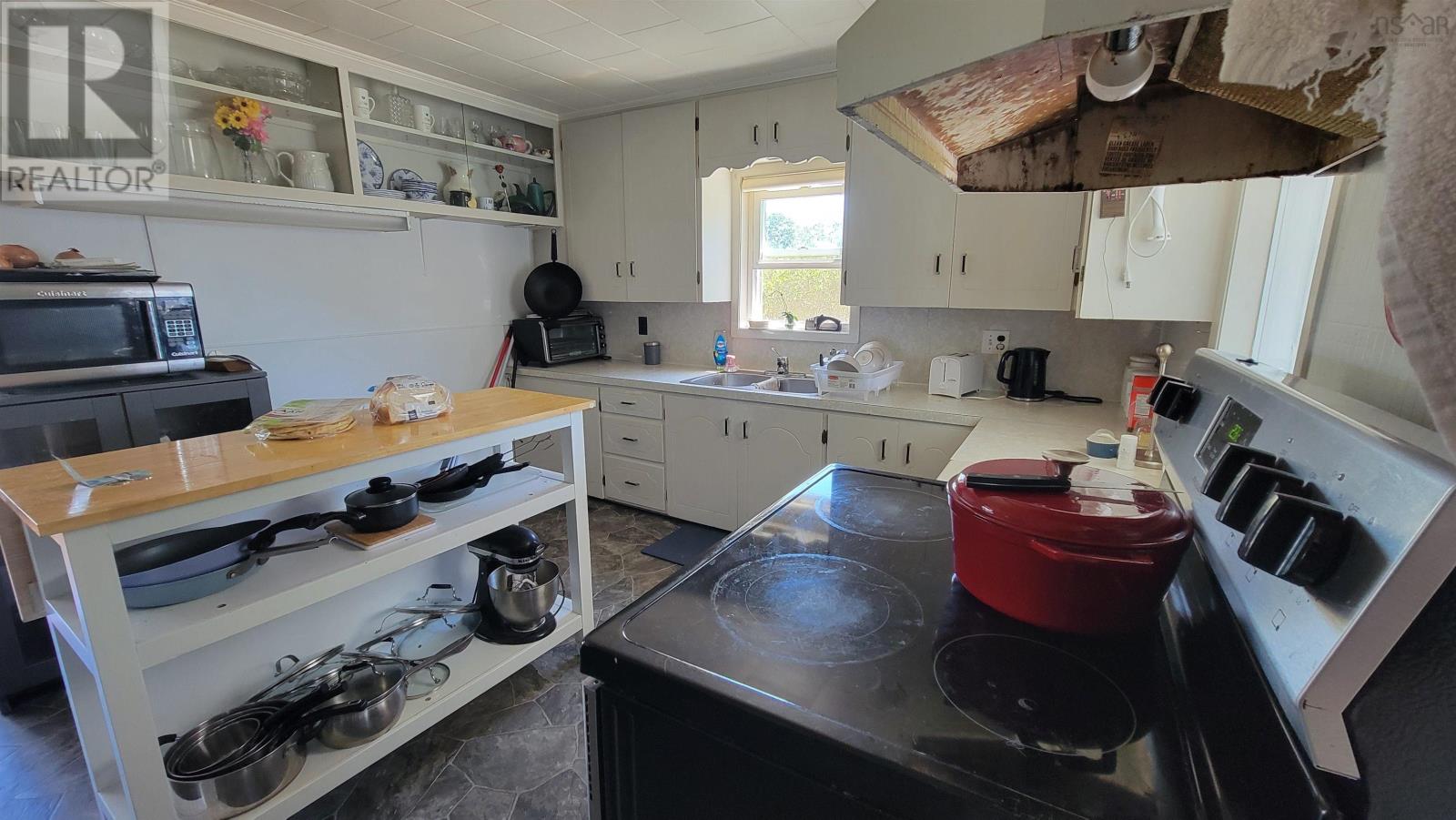 486 335 Highway Property Photo 27