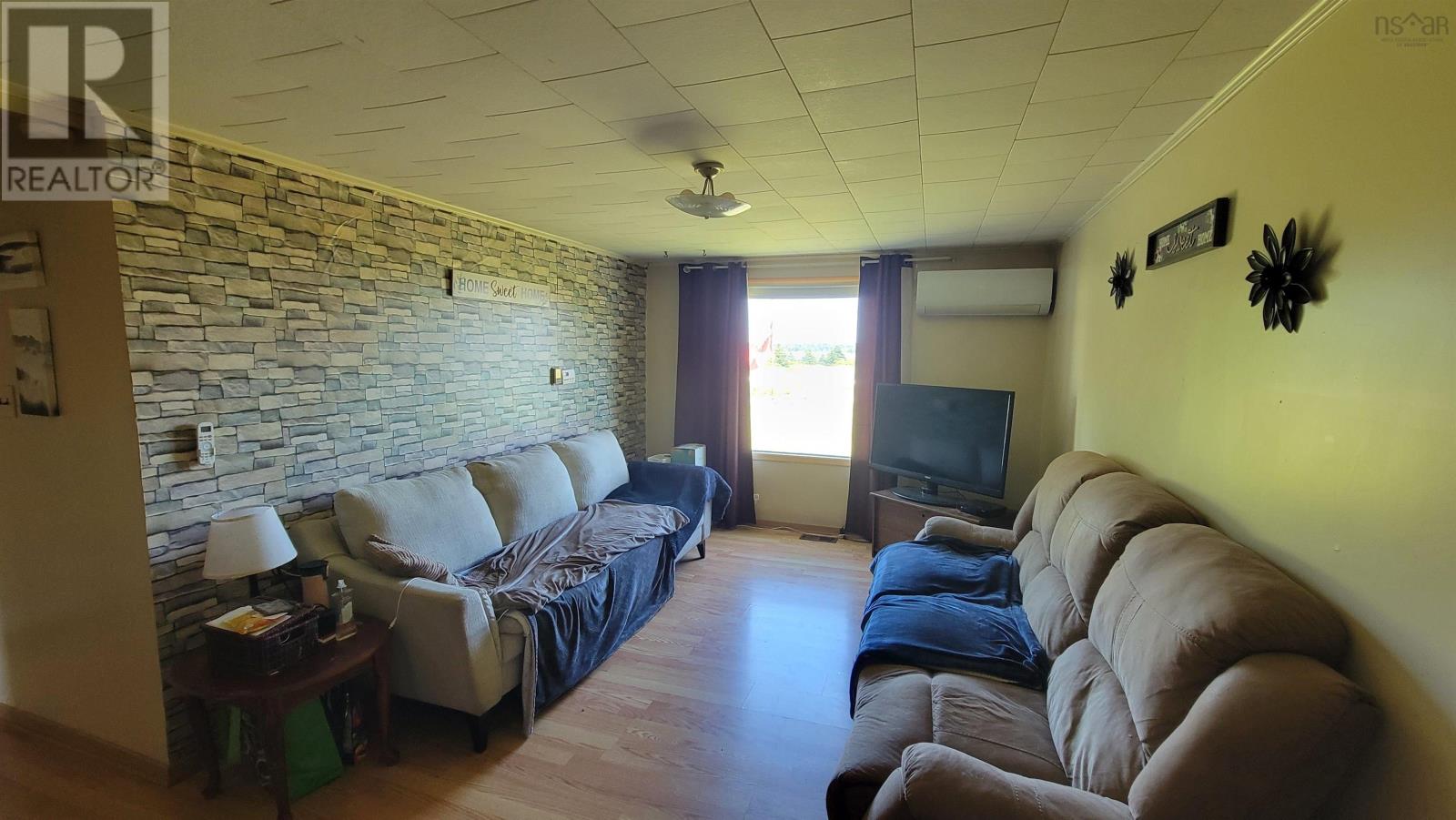 486 335 Highway Property Photo 31