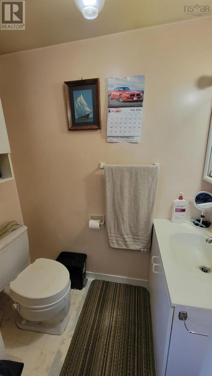 486 335 Highway Property Photo 33