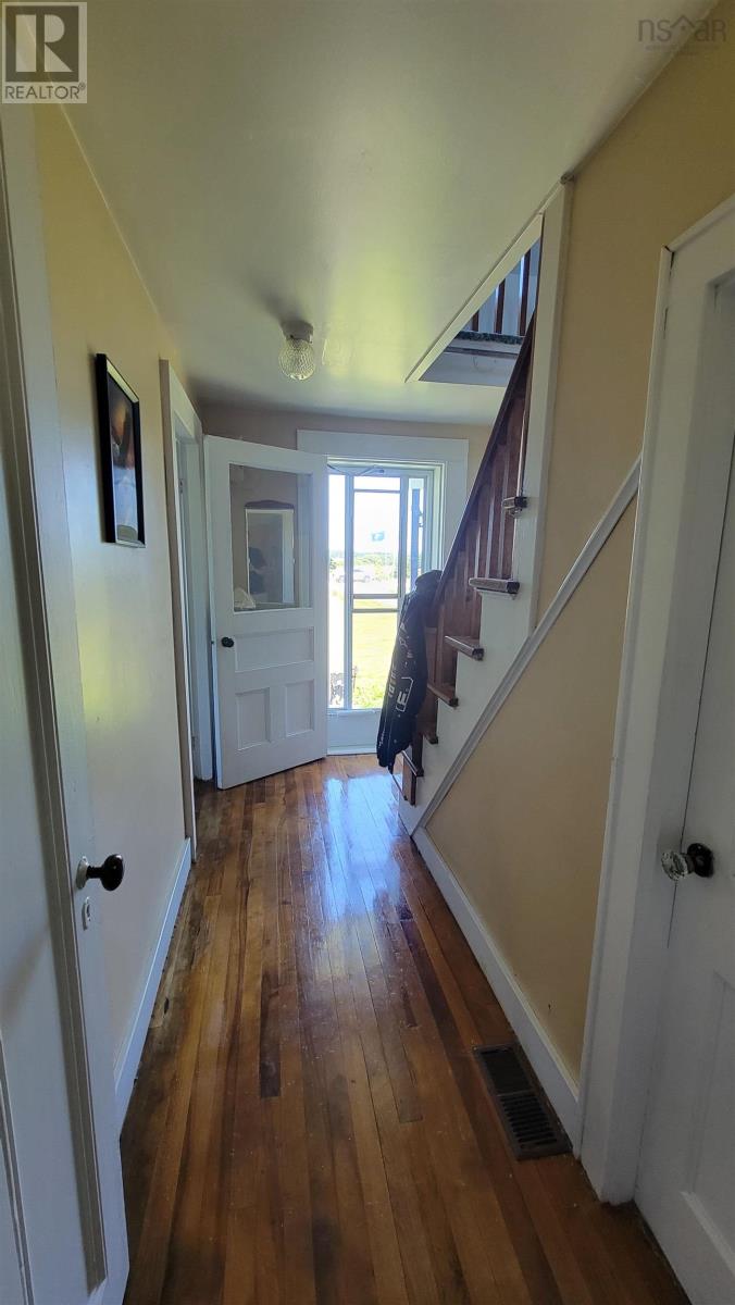 486 335 Highway Property Photo 36