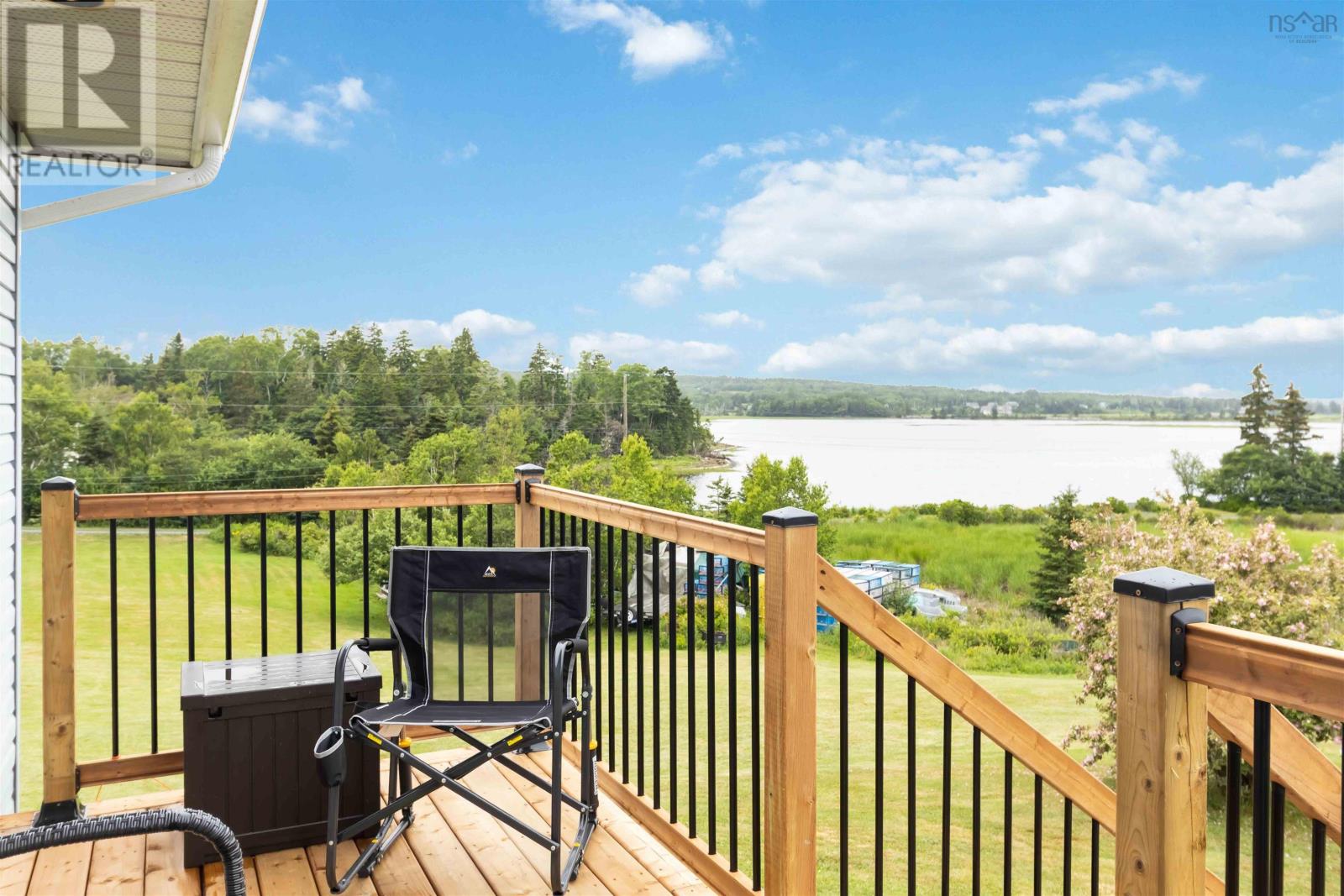 227 Kingsburg Road Property Photo 5