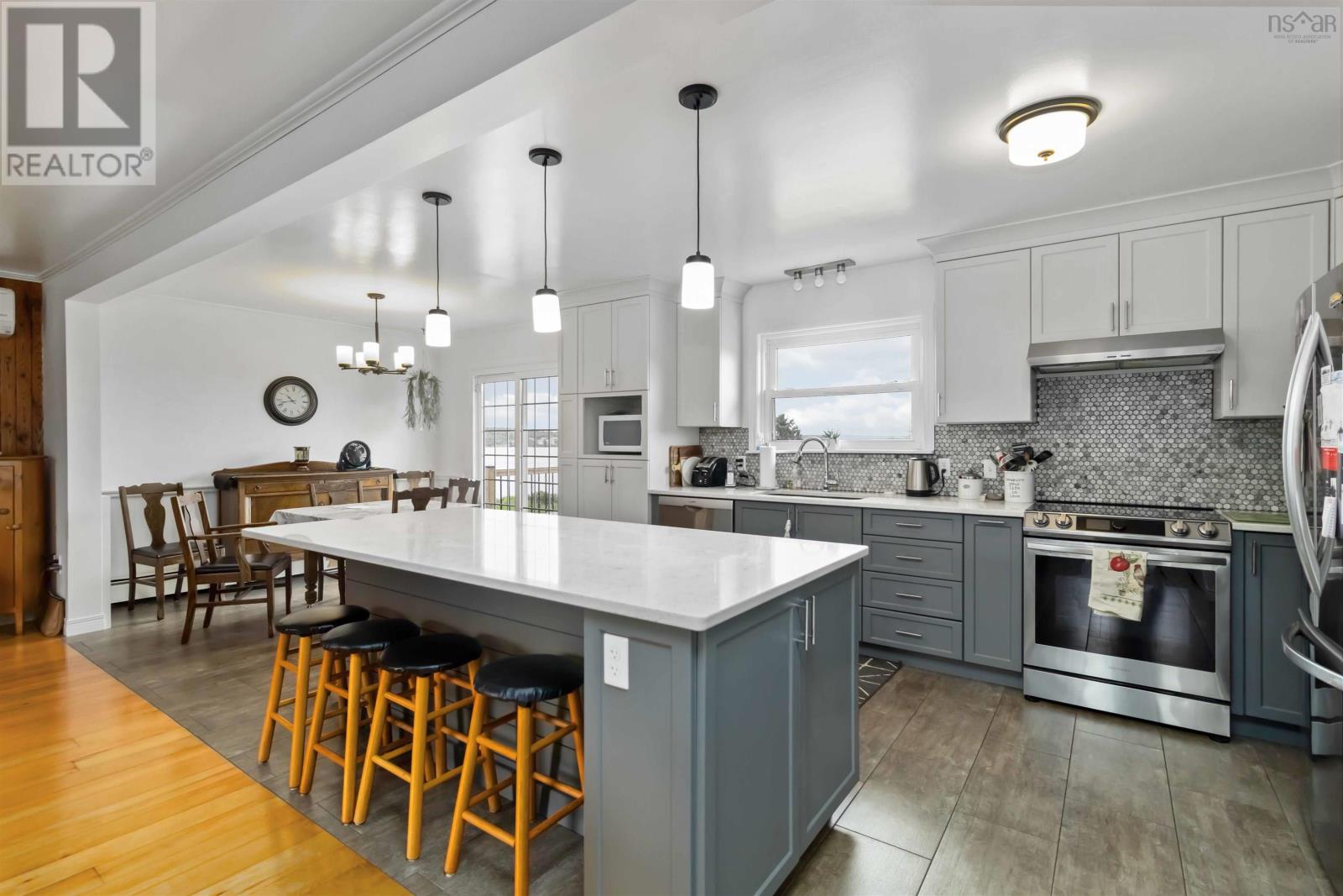 227 Kingsburg Road Property Photo 11