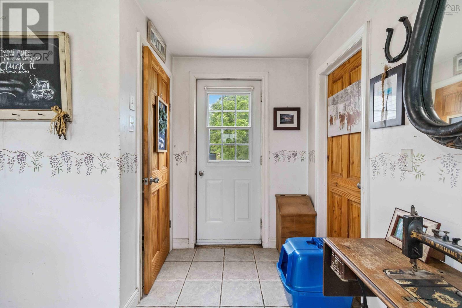 417 Penney Road Property Photo 4