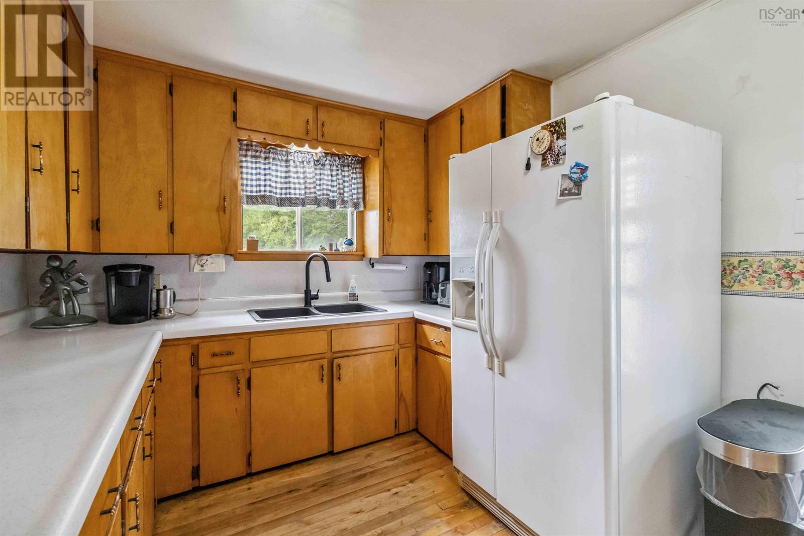 417 Penney Road Property Photo 10
