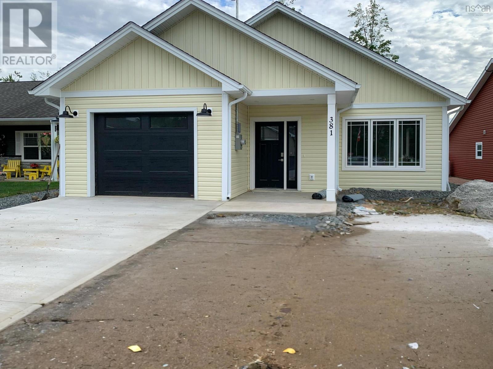 381 GLEN ALLAN Drive Property Photo 1