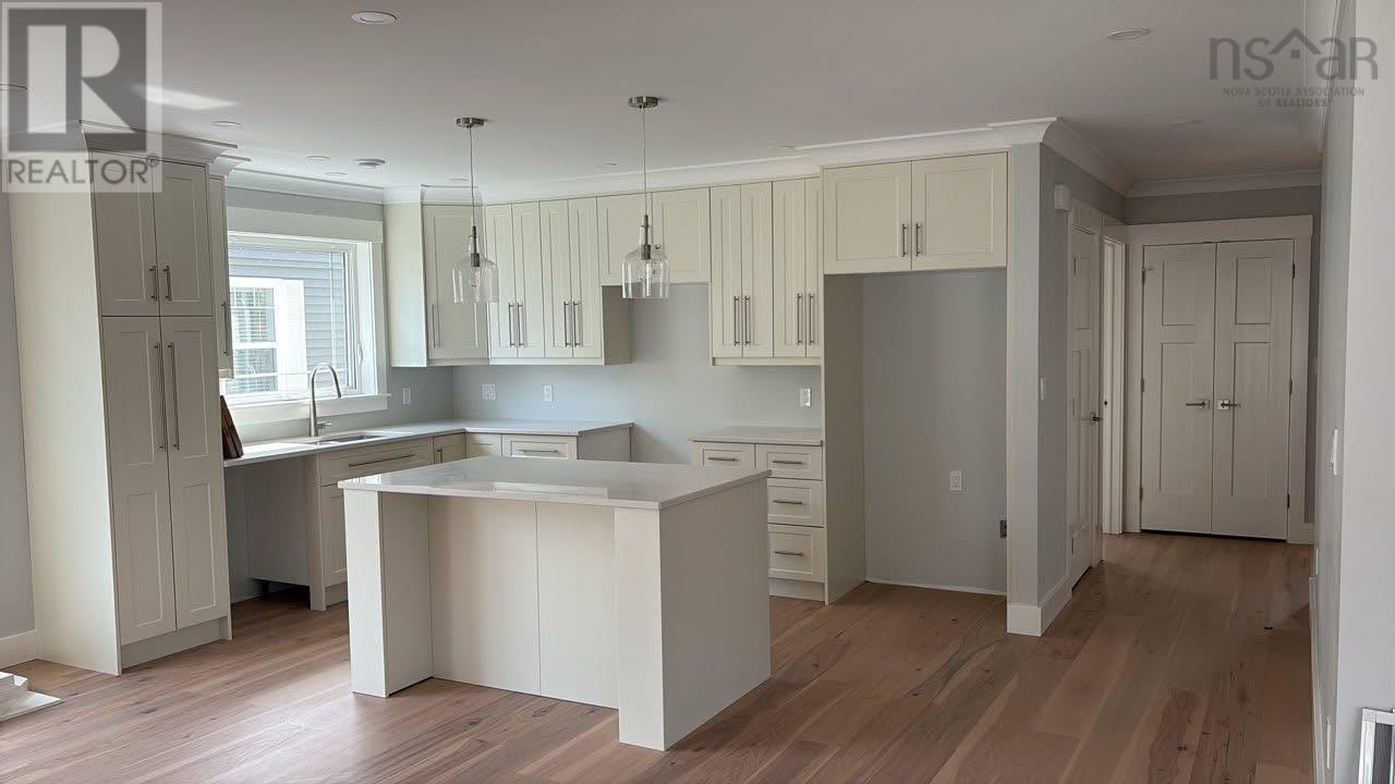 381 Glen Allan Drive Property Photo 4