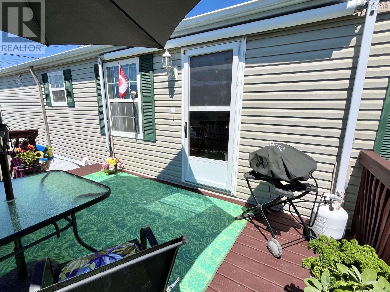 31 Thomson Drive Property Photo 7