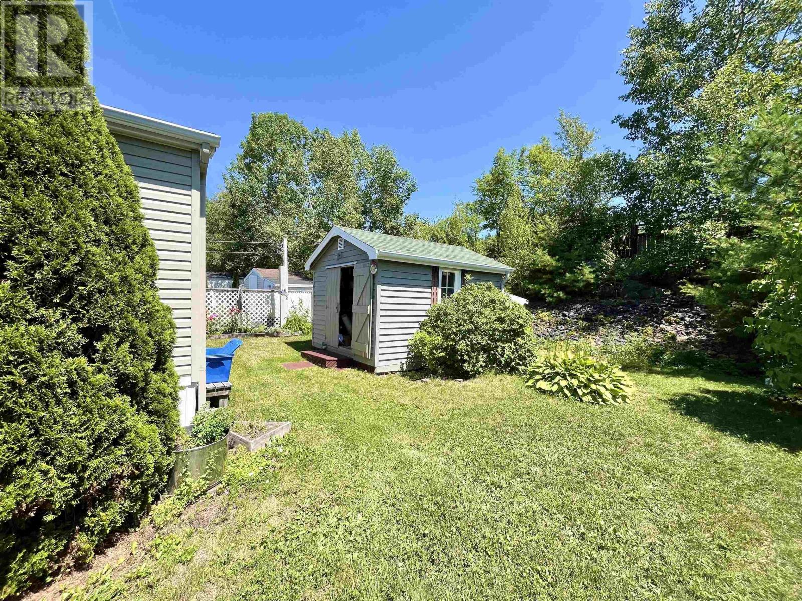 31 Thomson Drive Property Photo 9