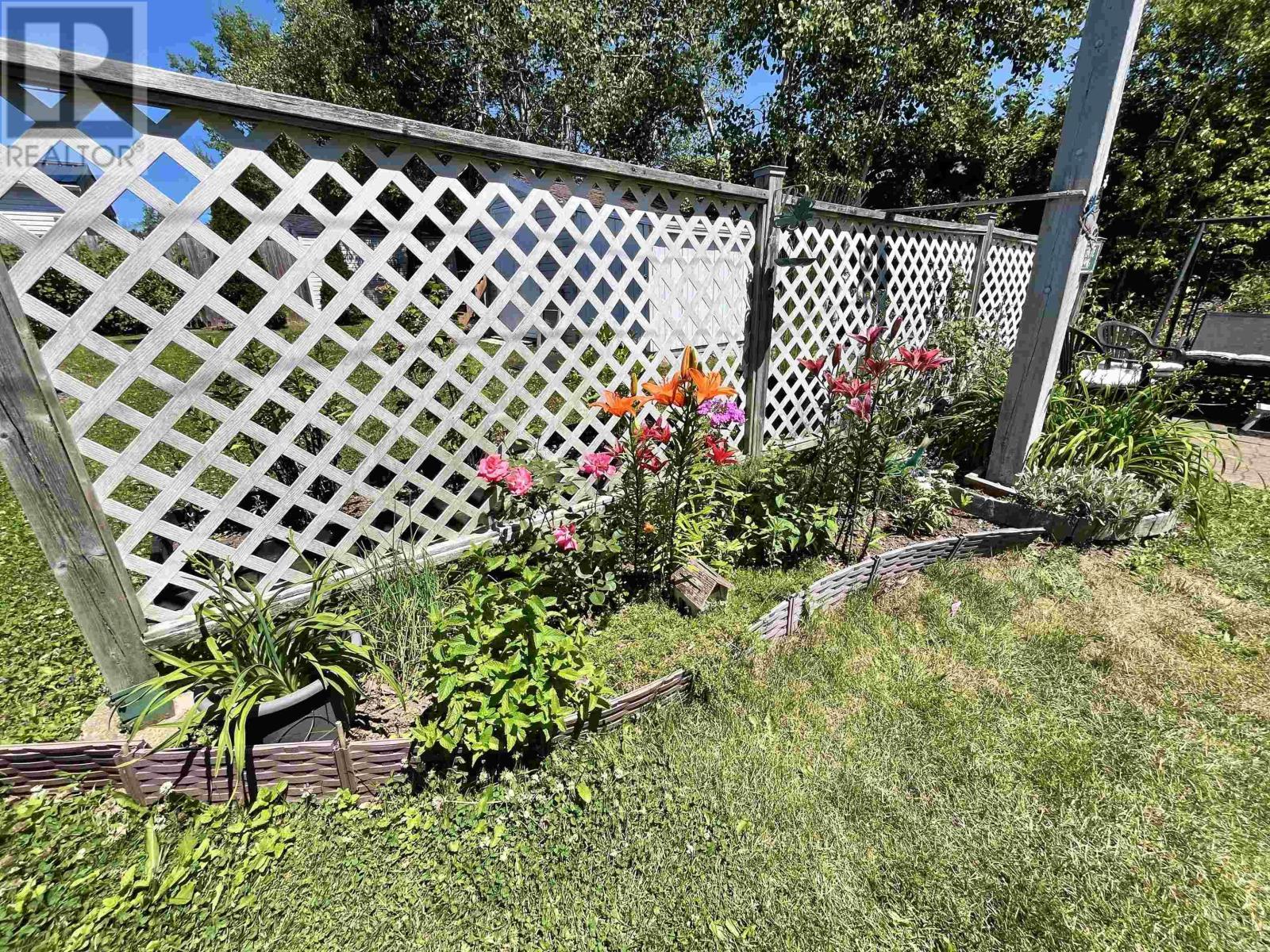 31 Thomson Drive Property Photo 12