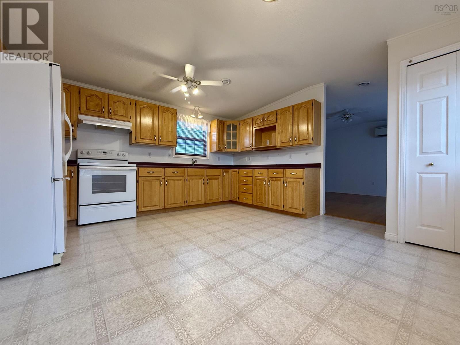 31 Thomson Drive Property Photo 24