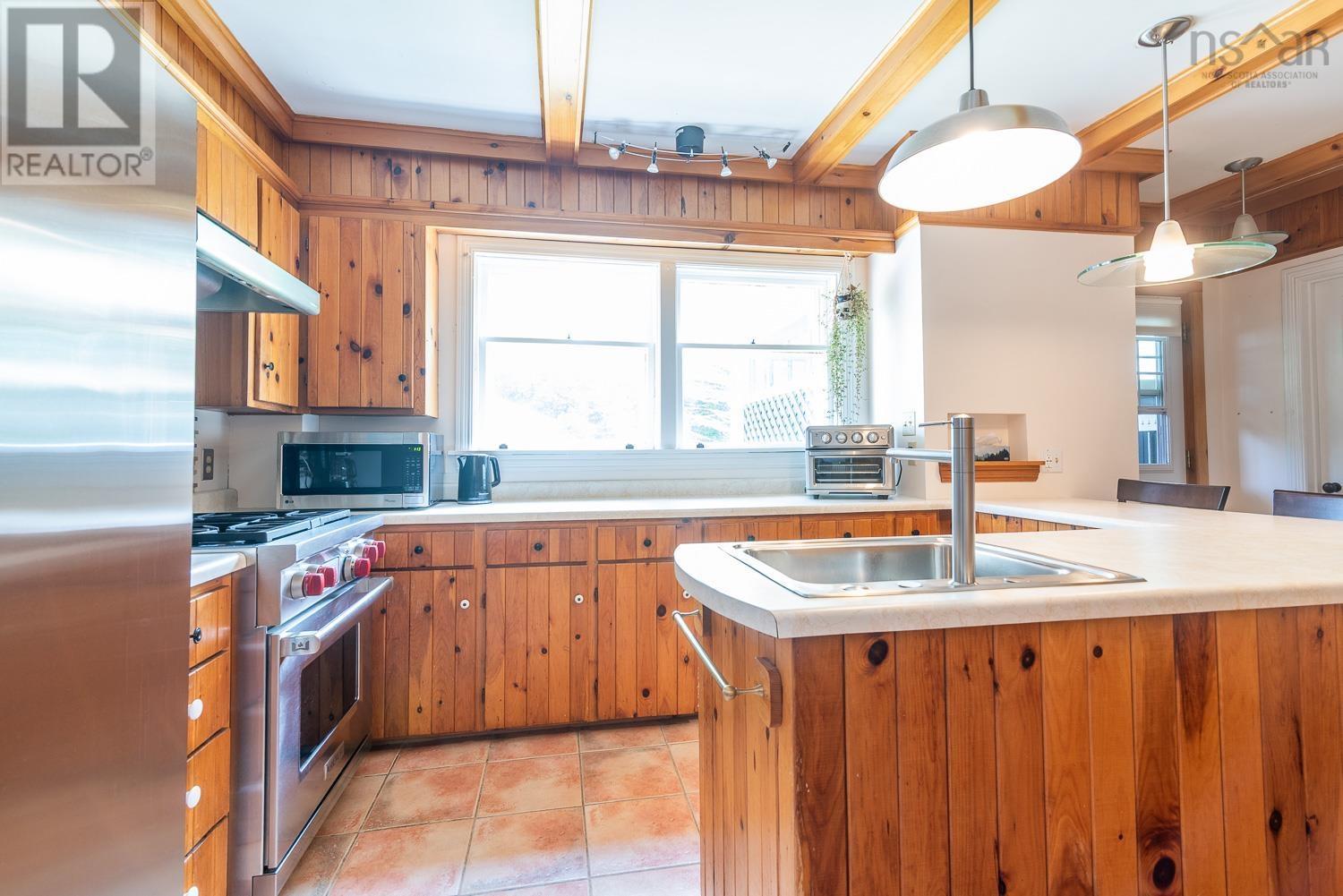 115 Willow Street Property Photo 11