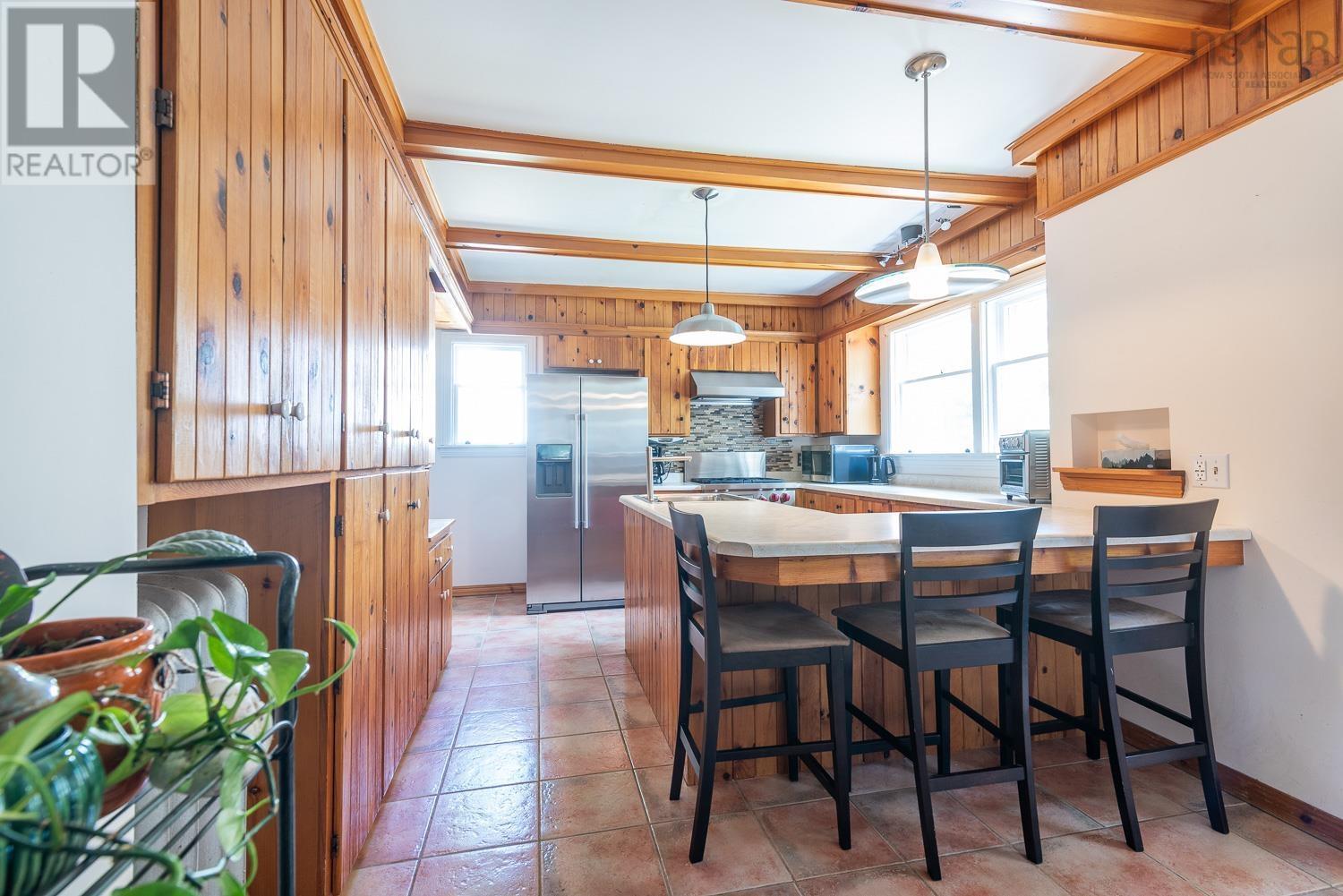 115 Willow Street Property Photo 13