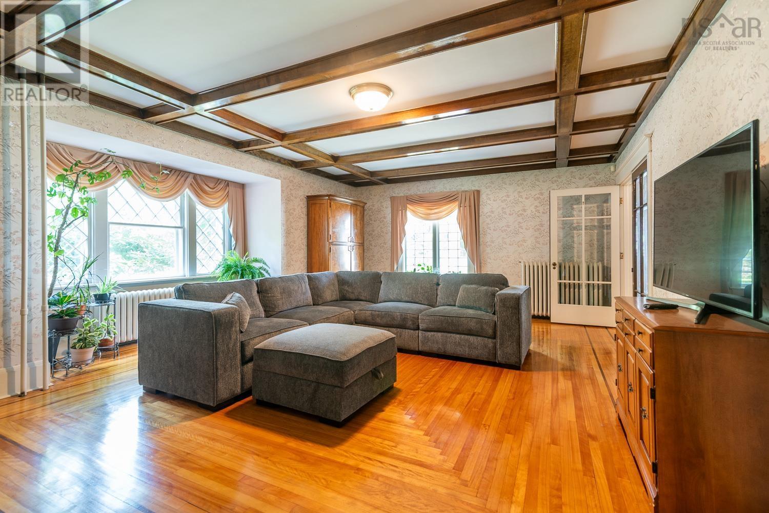 115 Willow Street Property Photo 15