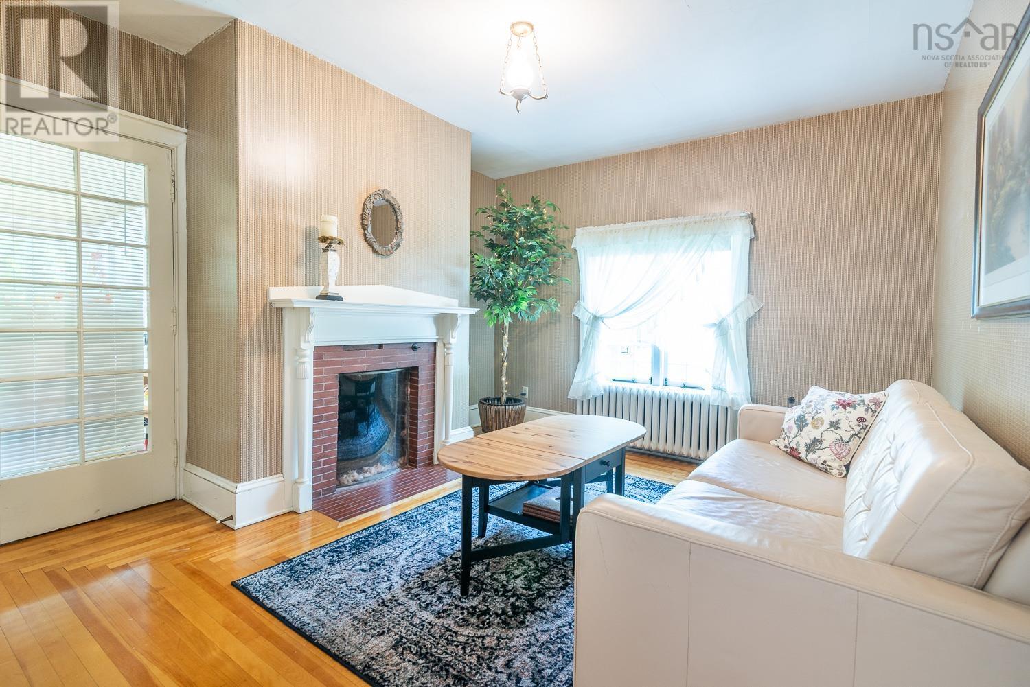 115 Willow Street Property Photo 29