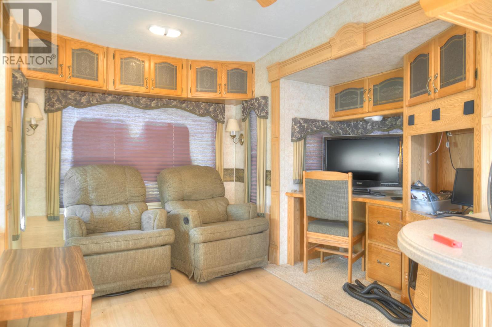 22 Mae Lane Property Photo 23