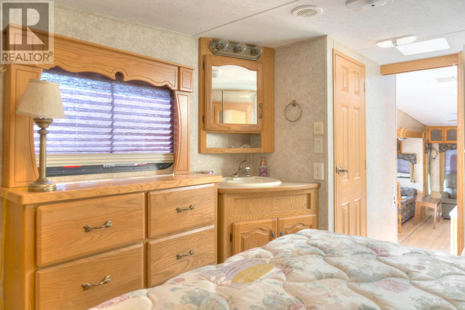 22 Mae Lane Property Photo 31