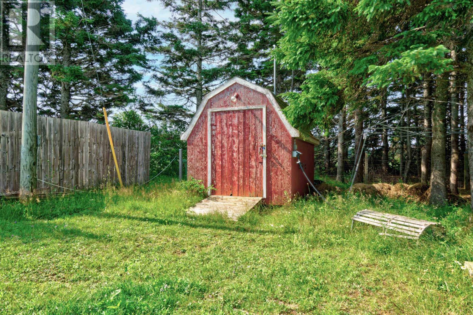 22 Mae Lane Property Photo 35