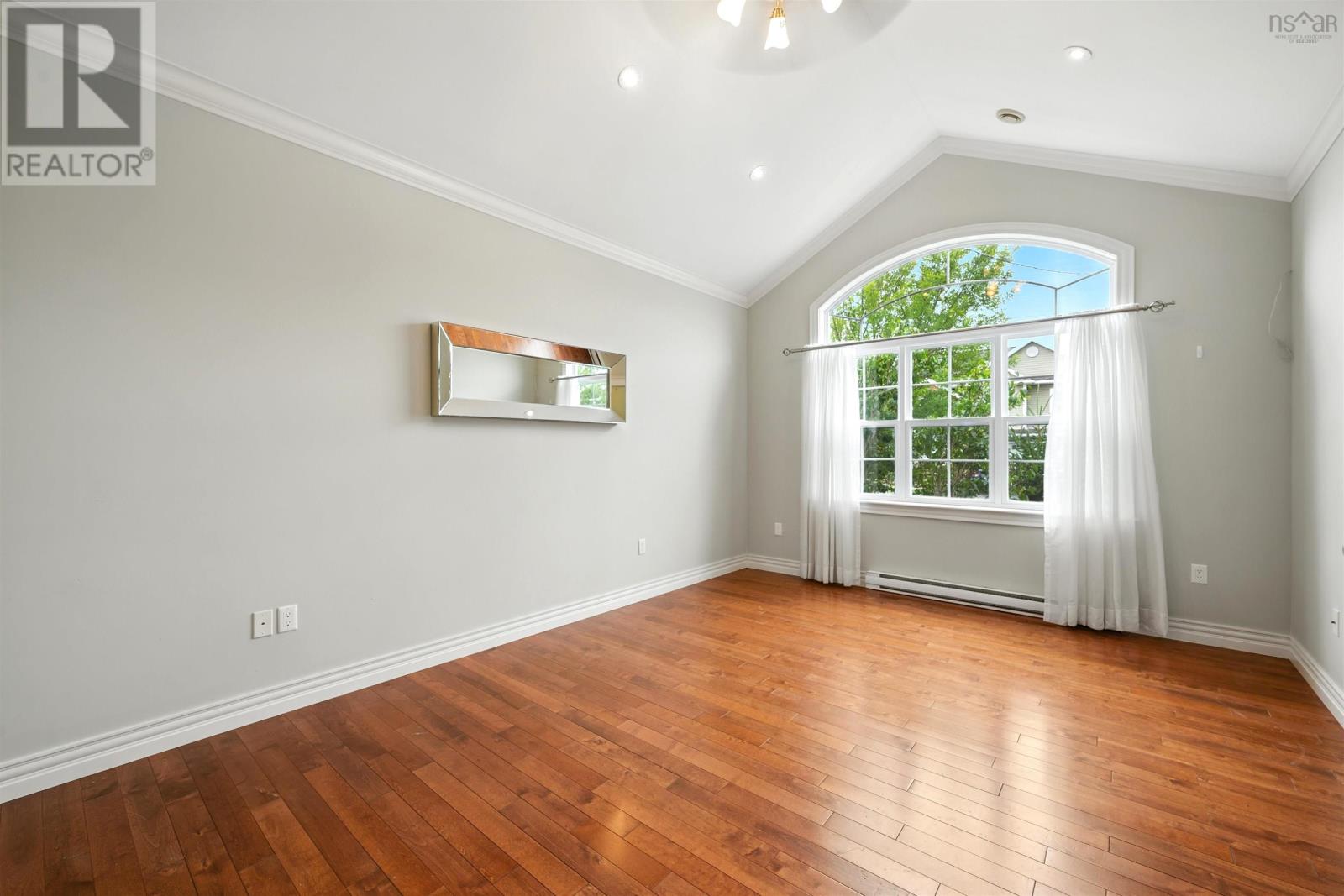 103 Claudia Crescent Property Photo 5