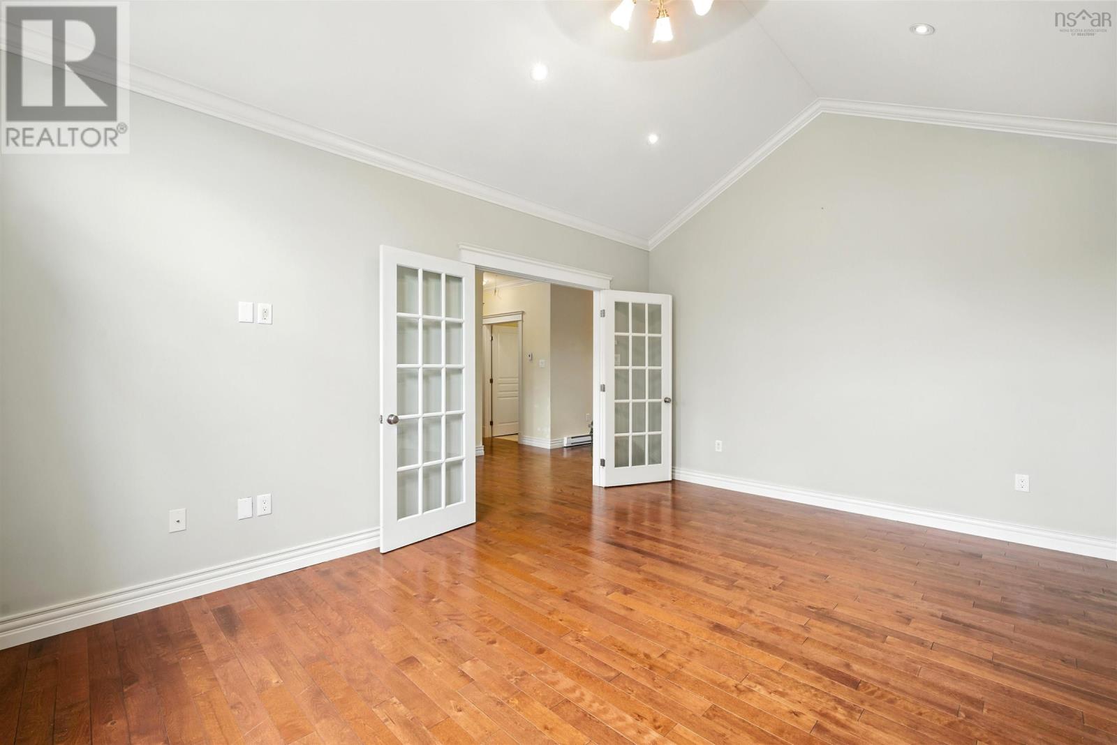 103 Claudia Crescent Property Photo 6