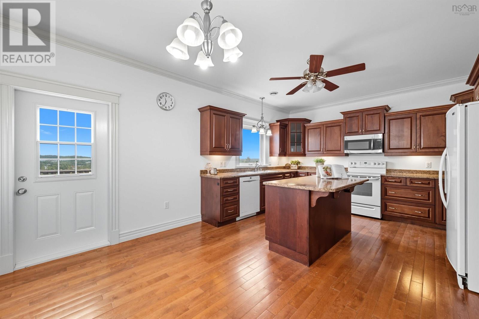 103 Claudia Crescent Property Photo 8